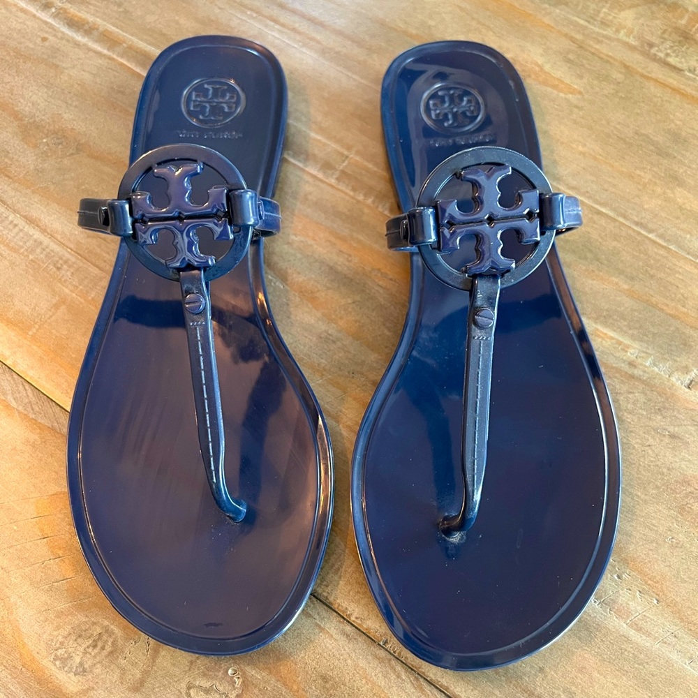 ✨TORY BURCH✨ NAVY BLUE SANDALS / THONGS- LIKE NEW!!